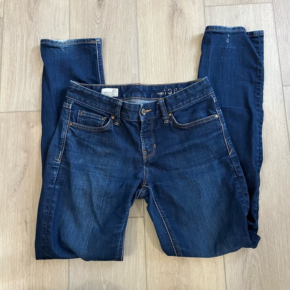 Gap Women’s Real Straight Dark Wash Jean Size 27